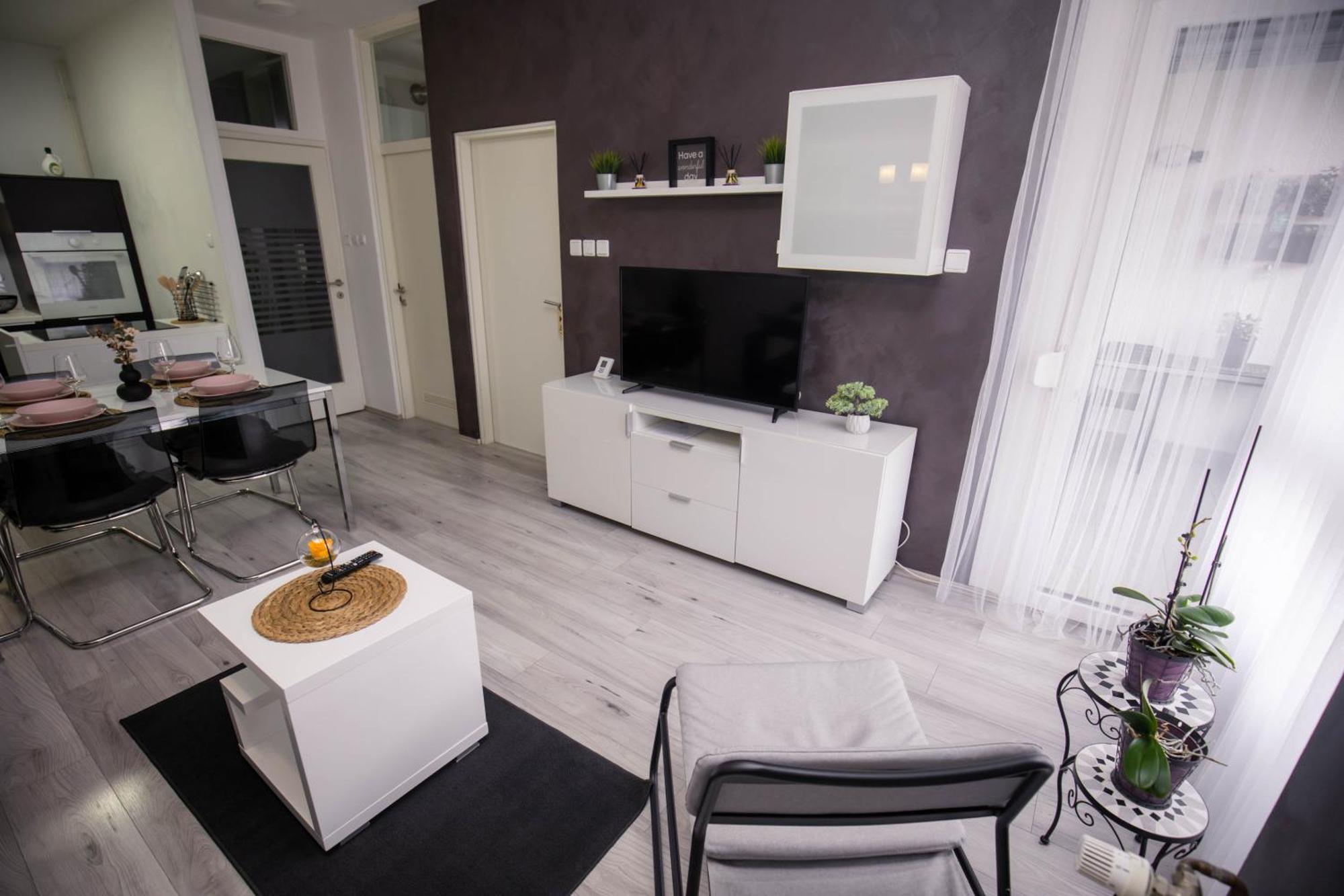 דירות Čakovec Apartman Day מראה חיצוני תמונה