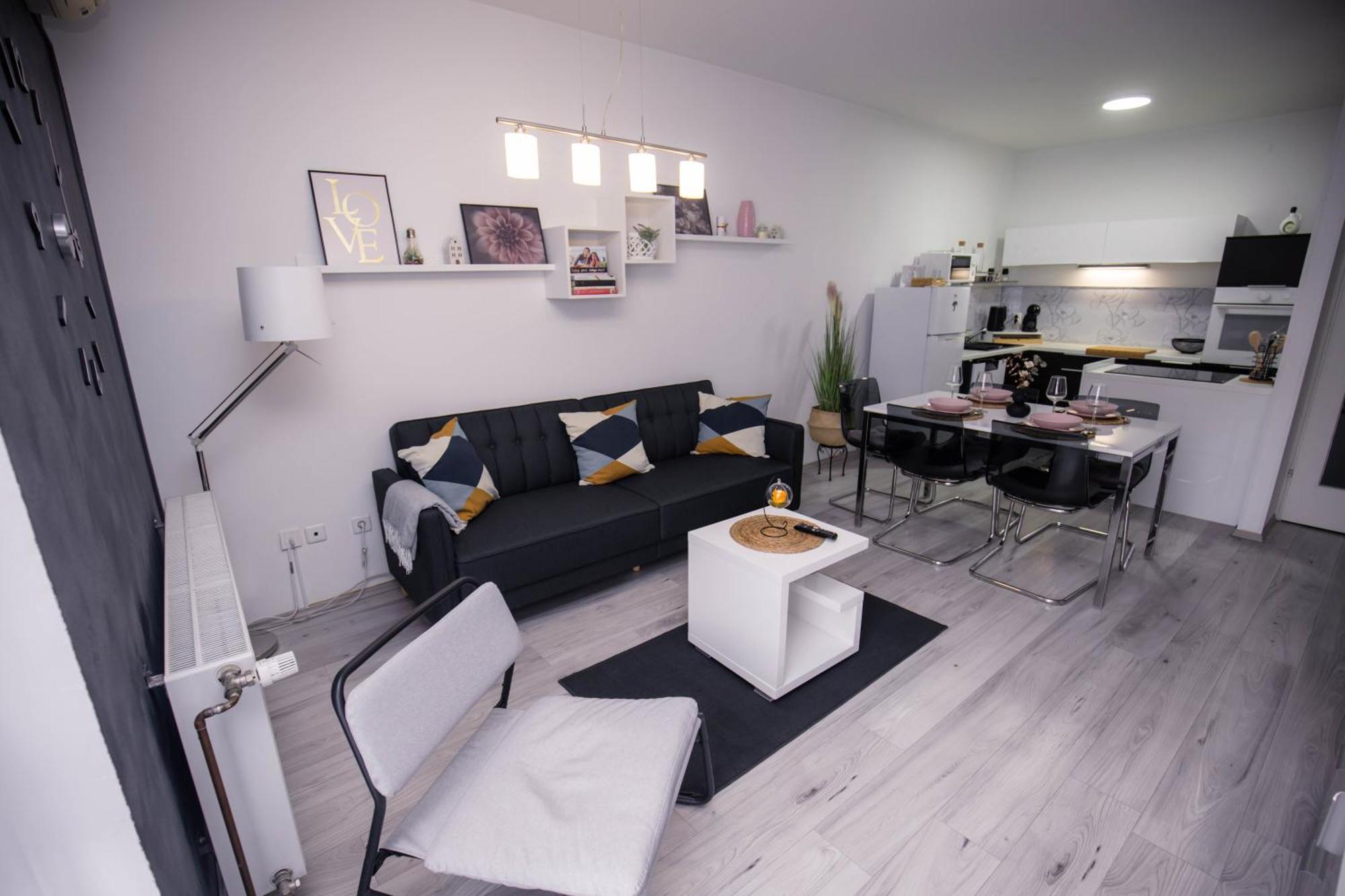 דירות Čakovec Apartman Day מראה חיצוני תמונה