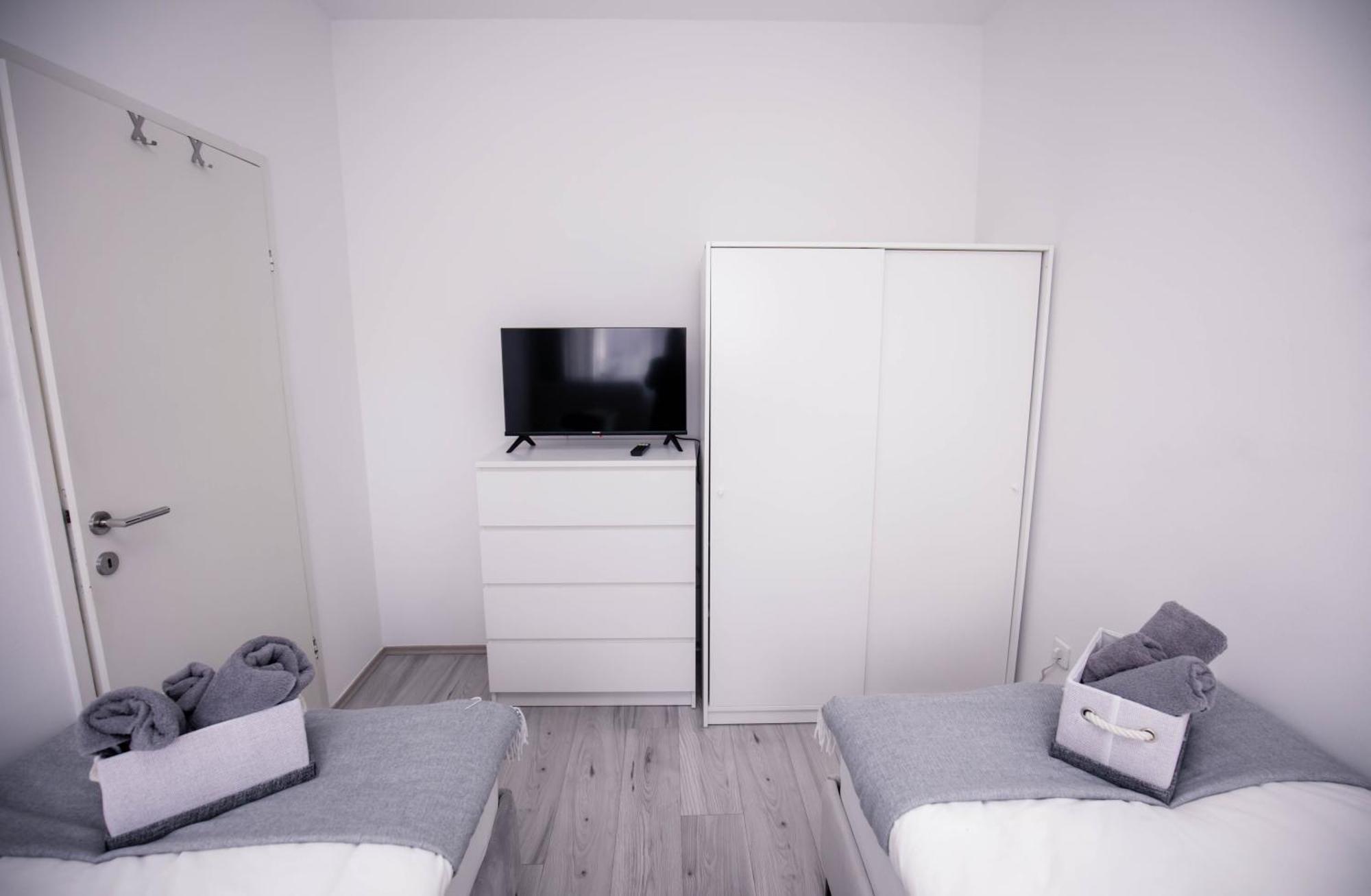דירות Čakovec Apartman Day מראה חיצוני תמונה