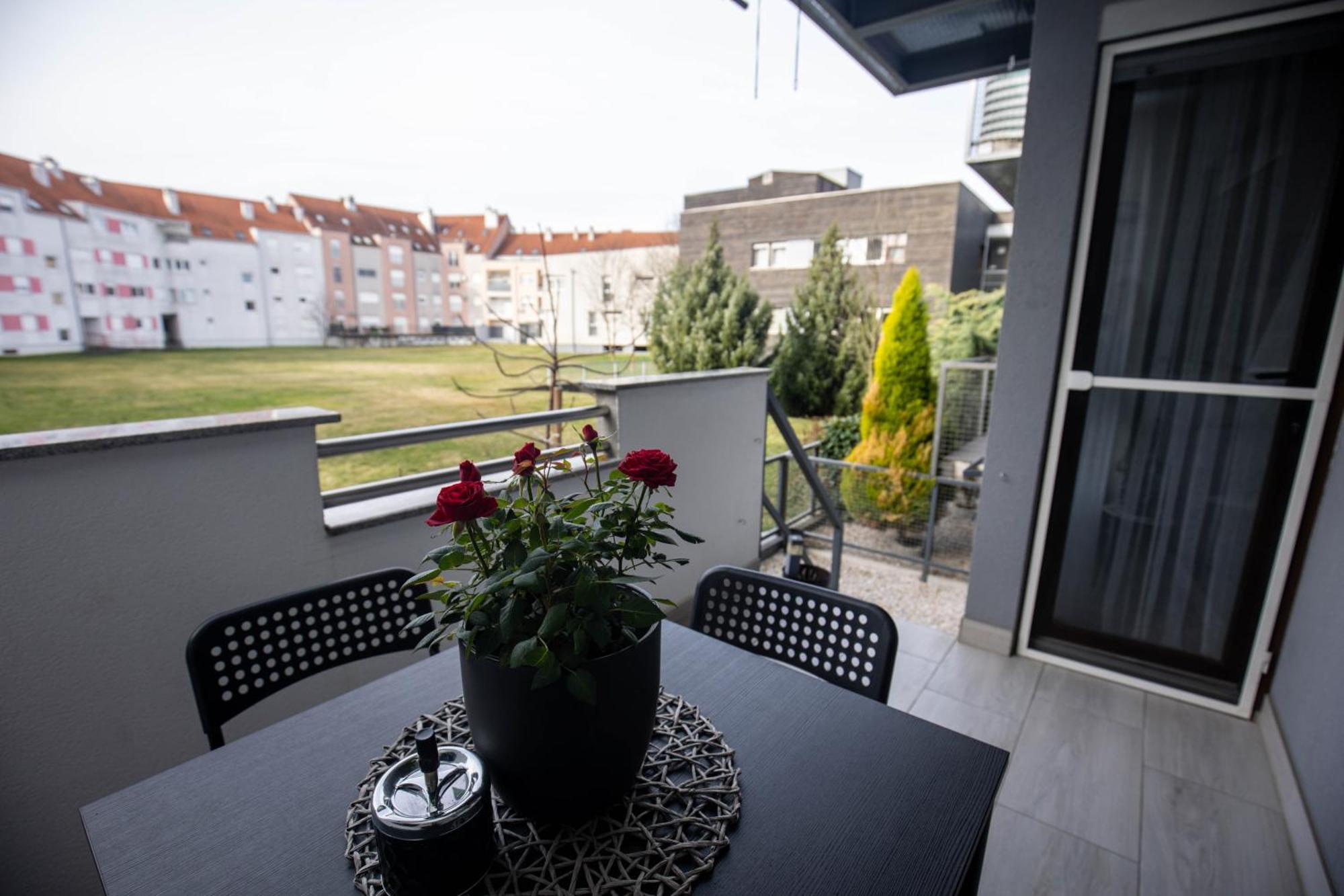 דירות Čakovec Apartman Day מראה חיצוני תמונה